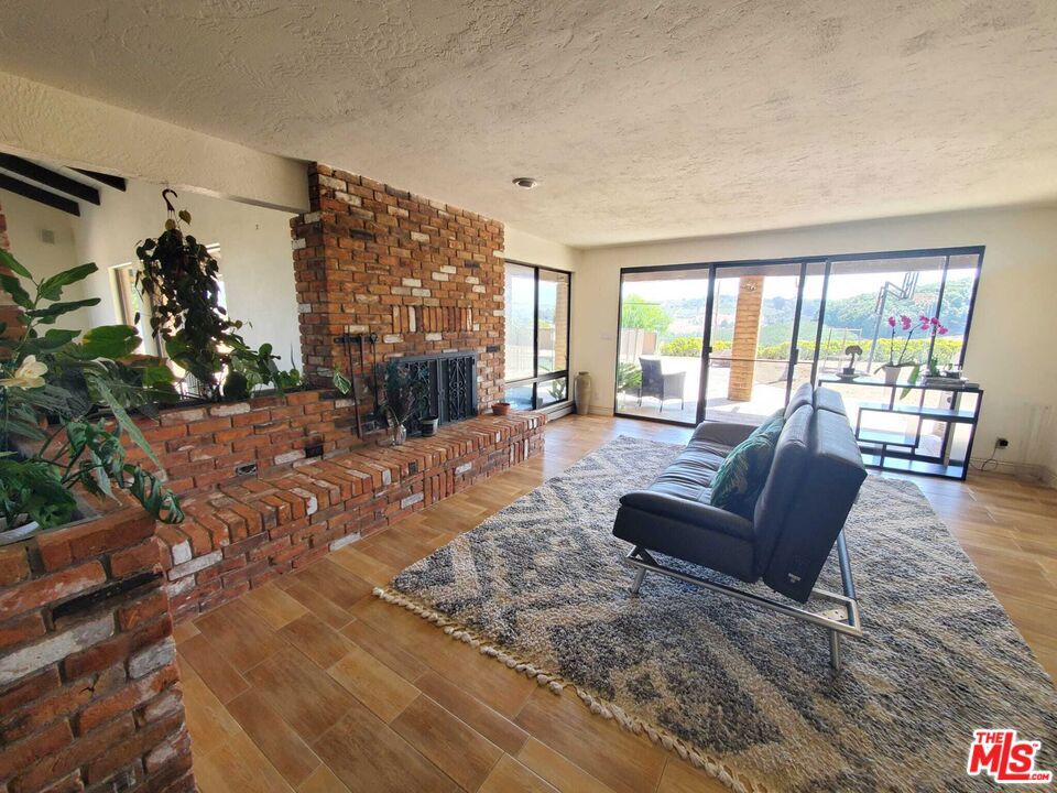 32063 Via Ararat Drive Property Photo 12