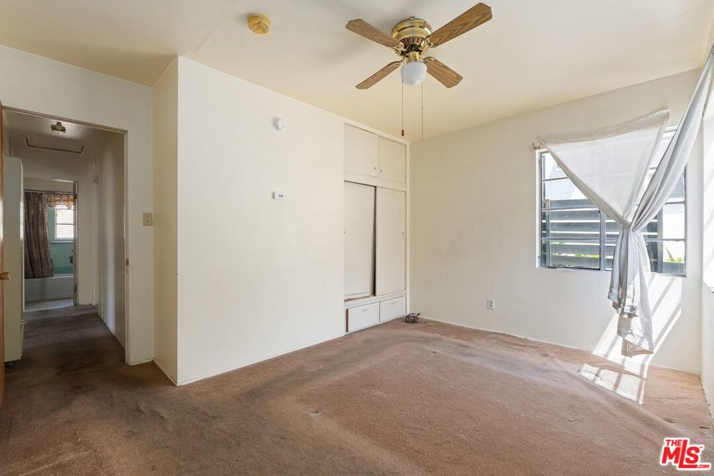 841 Laveta Terrace Property Photo 12