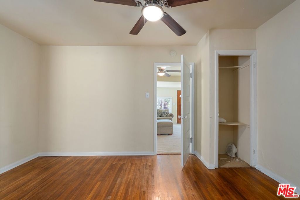 841 Laveta Terrace Property Photo 27