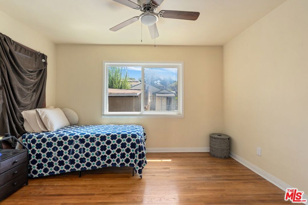 841 Laveta Terrace Property Photo 31