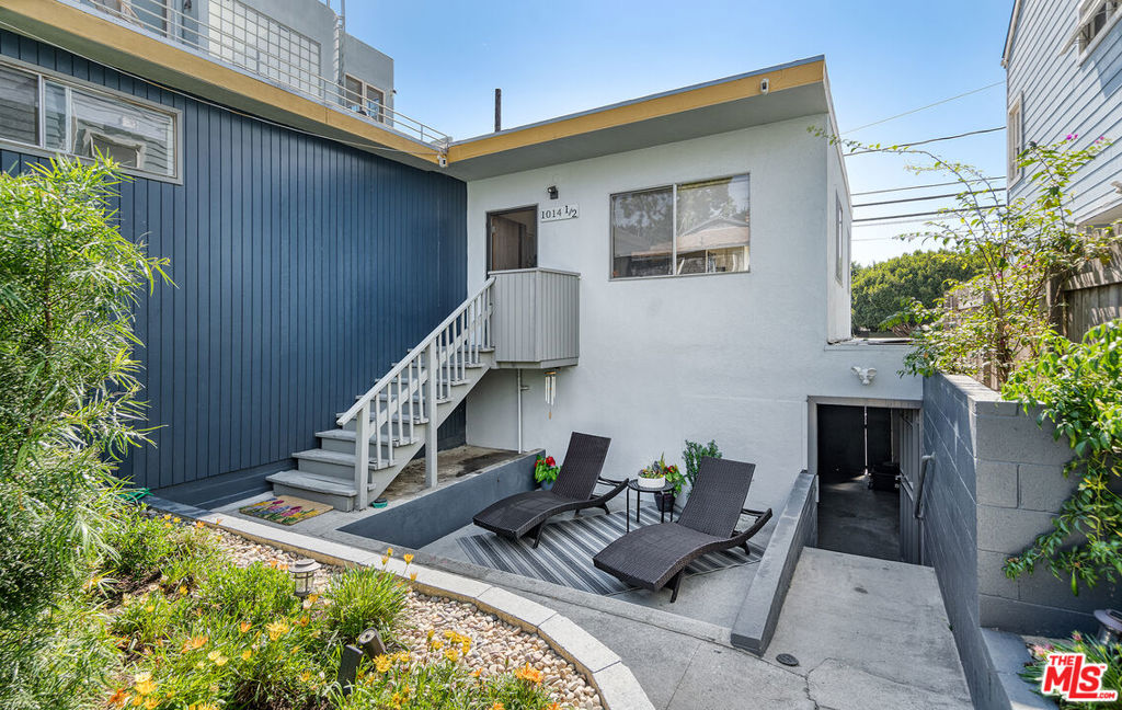 1014 Pier Avenue Property Photo 19