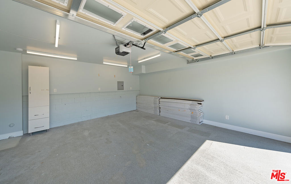 1014 Pier Avenue Property Photo 26
