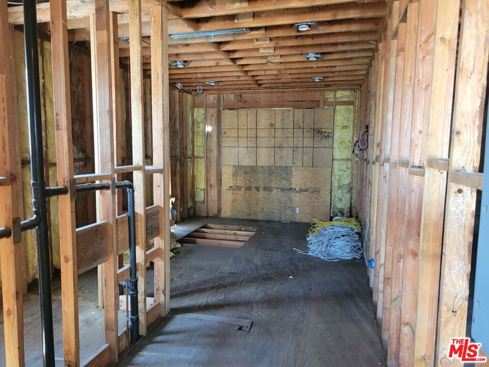 16351 Sloan Drive Property Photo 4