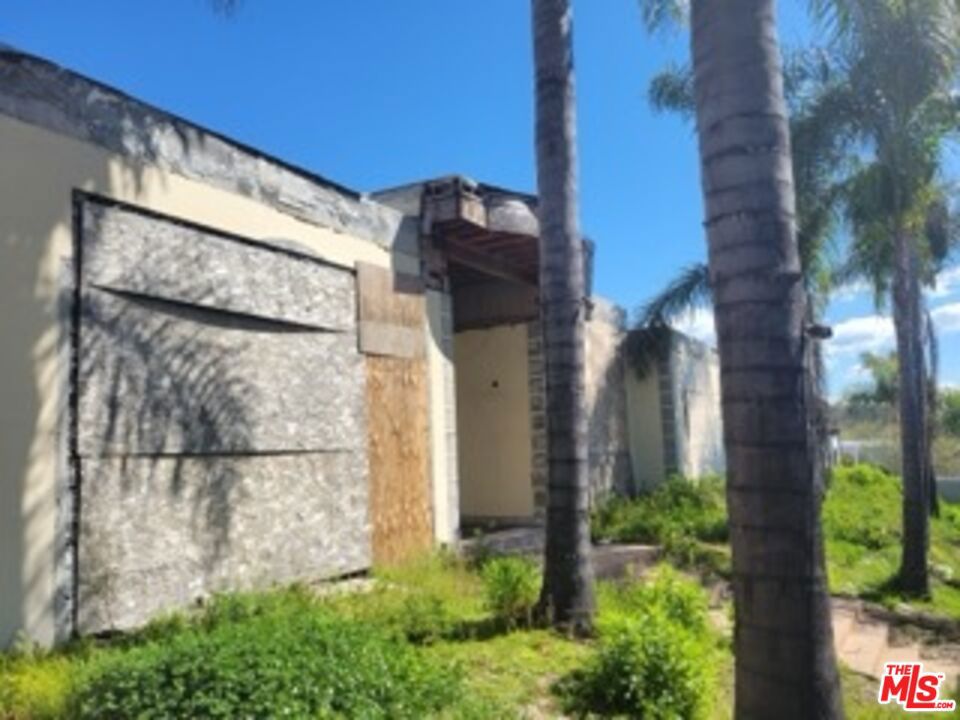 16351 Sloan Drive Property Photo 7
