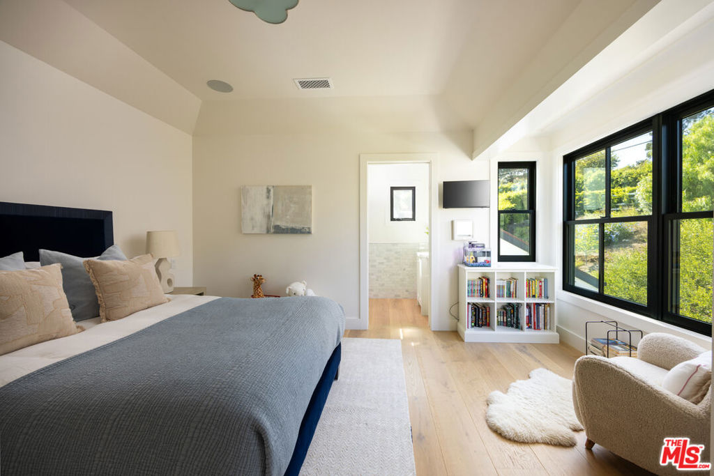 5944 Cavalleri Road Property Photo 25