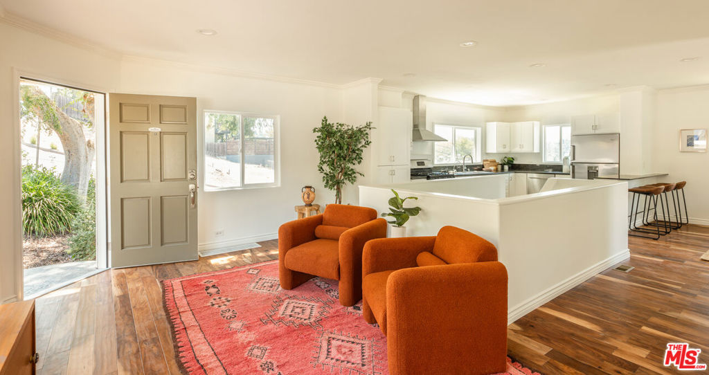 1202 Kipling Avenue Property Photo 6