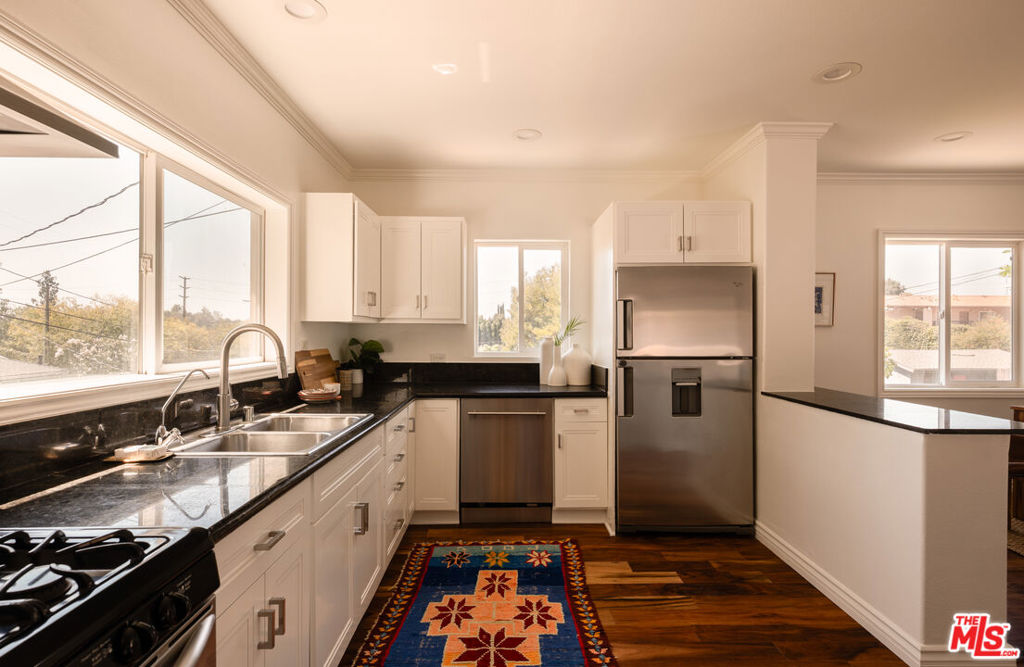 1202 Kipling Avenue Property Photo 8