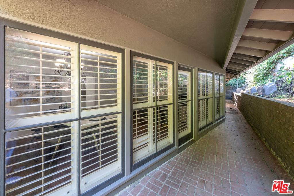2559 Hutton Drive Property Photo 34