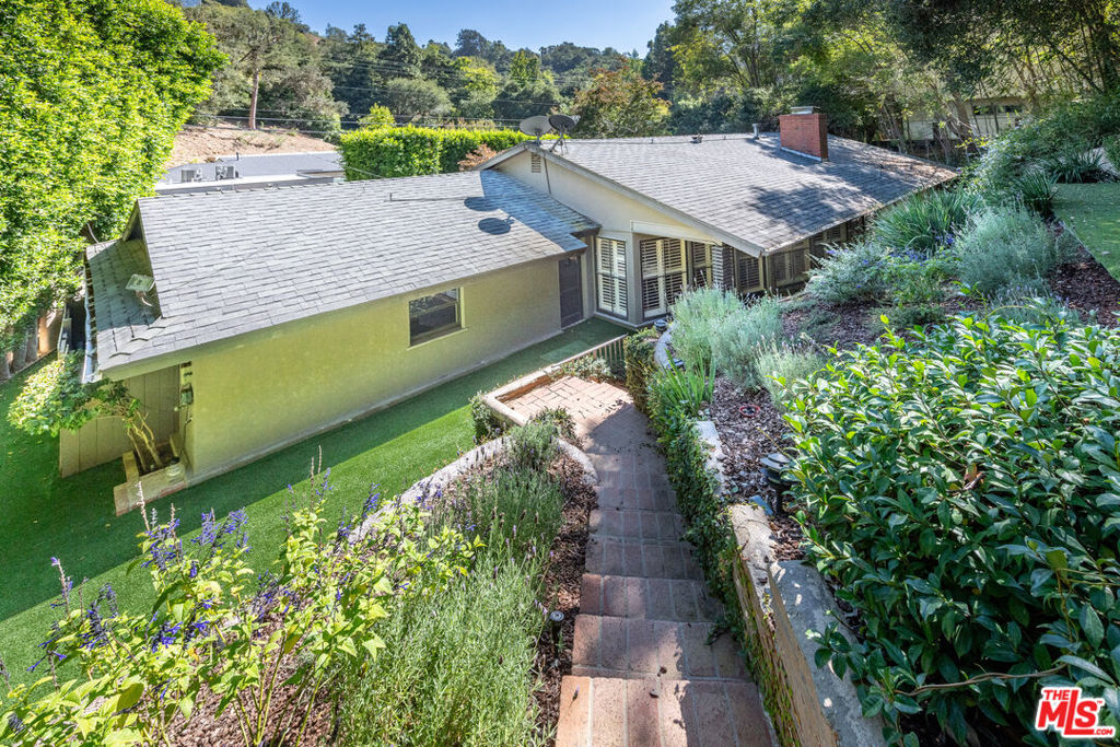2559 Hutton Drive Property Photo 40