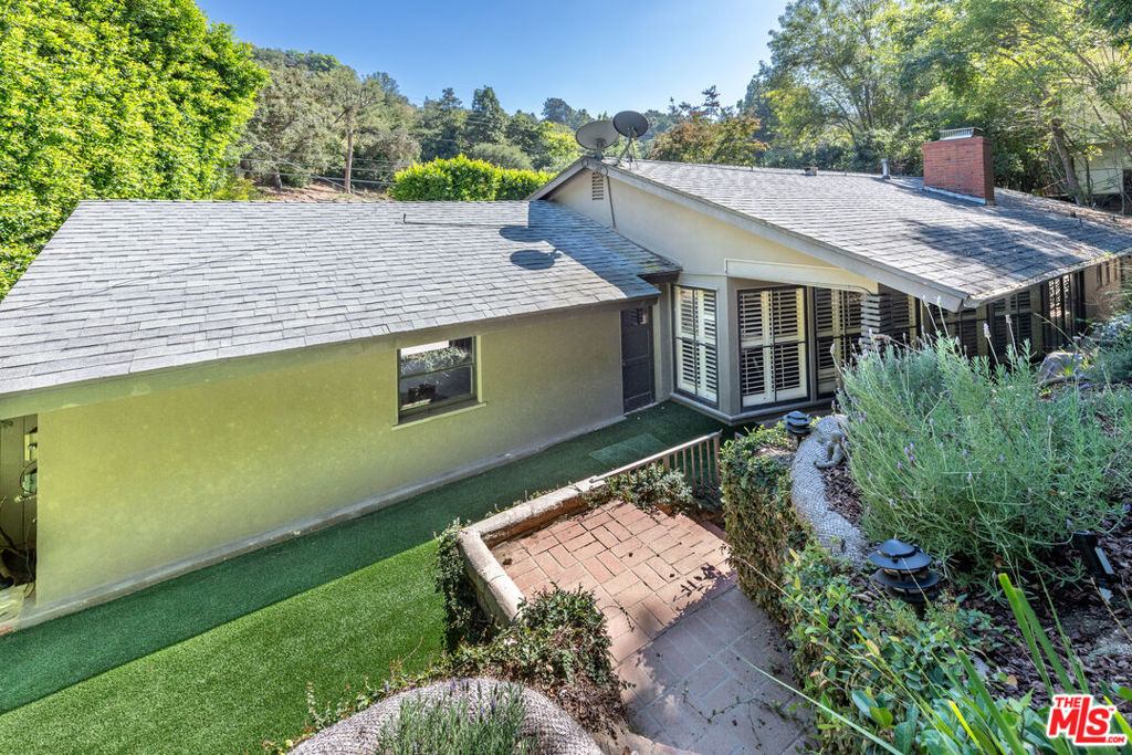 2559 Hutton Drive Property Photo 41