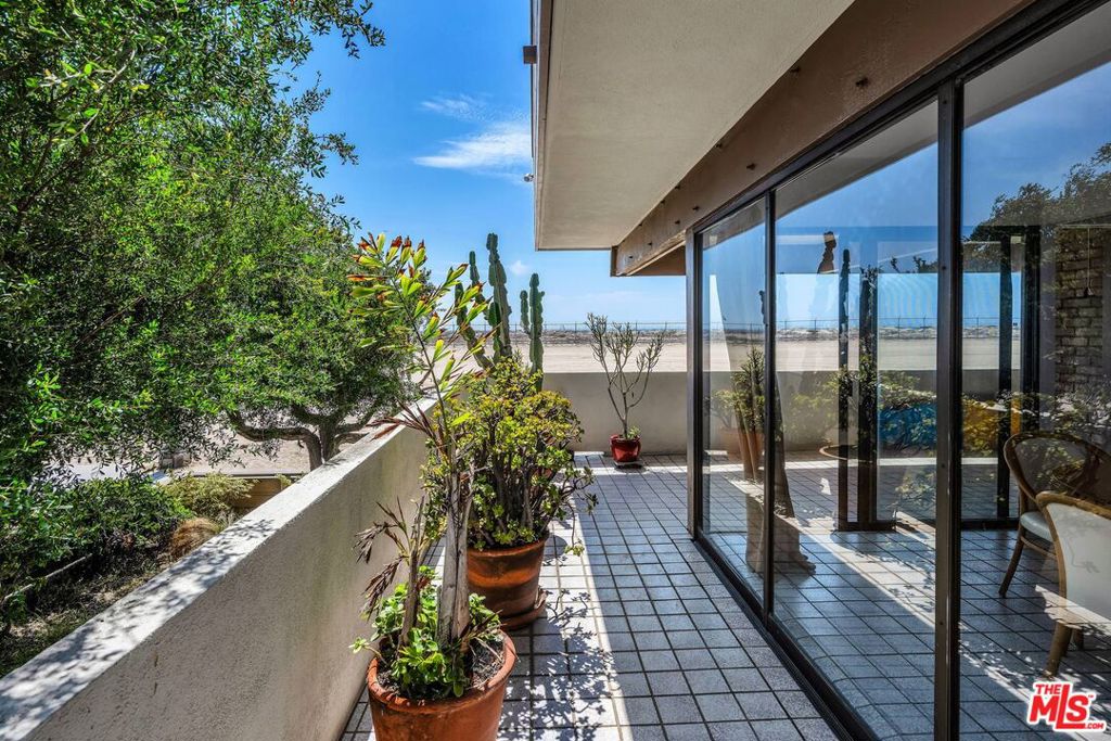 5317 Ocean Front Walk Property Photo 40