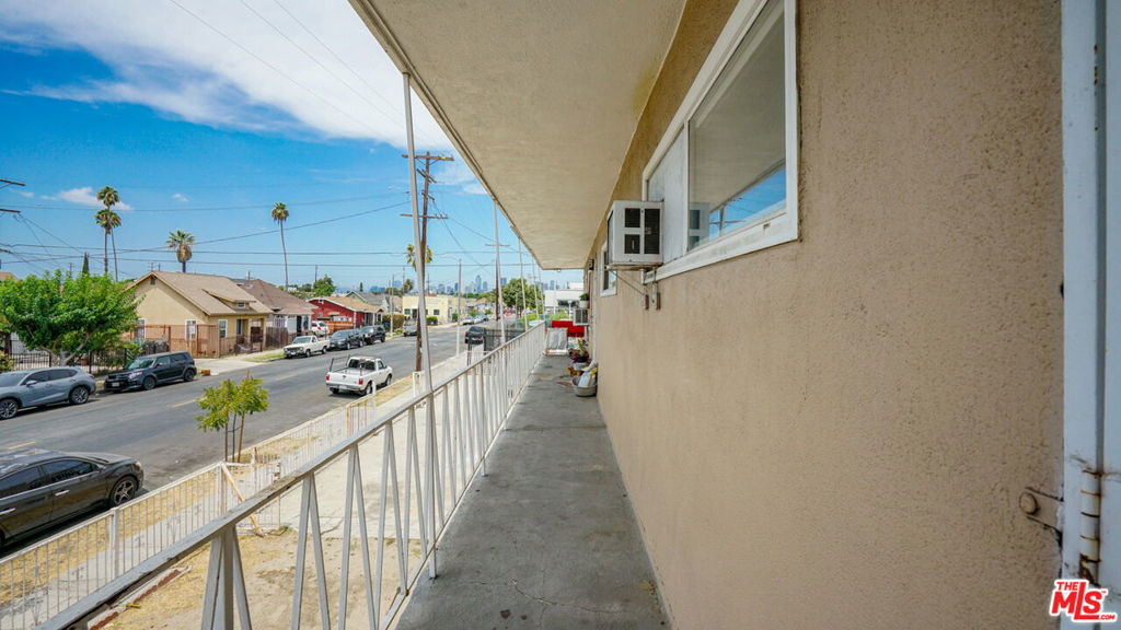 1401 E 46th Street Property Photo 13