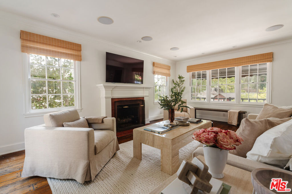 3617 Lankershim Boulevard Property Photo 3