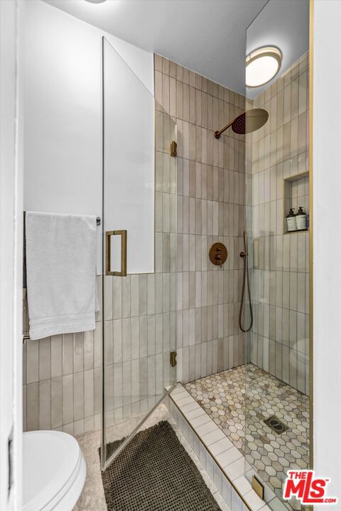 1221 N Kings Road 101 Property Photo 18