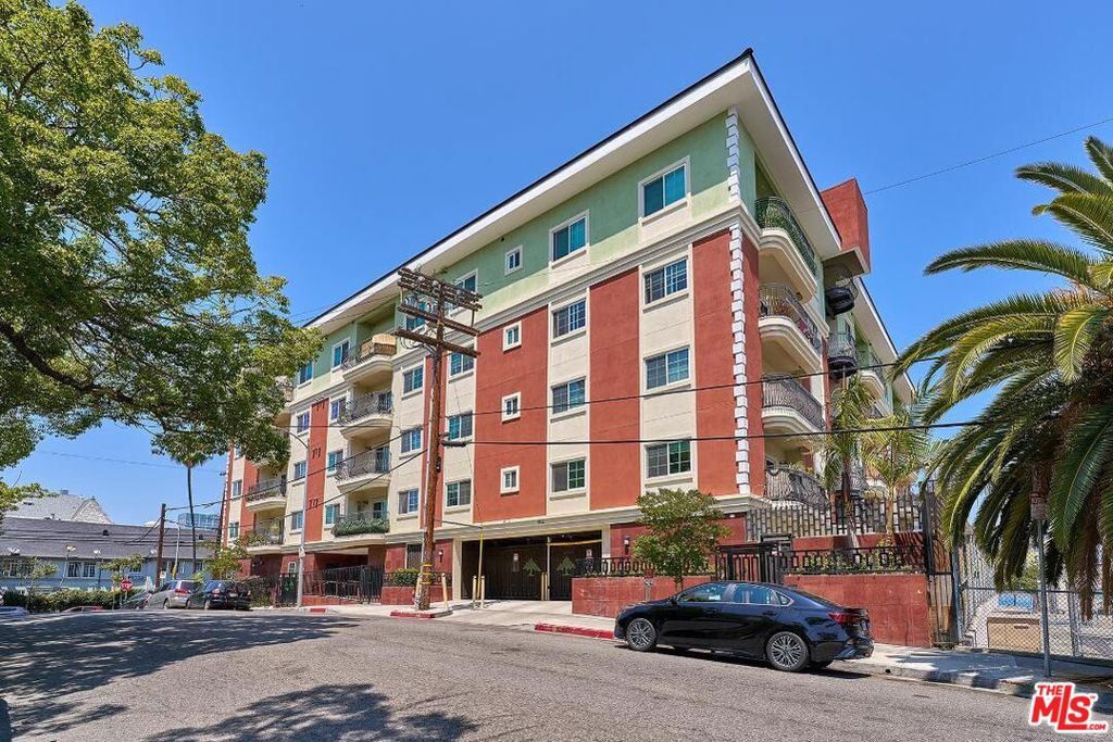 944 S Serrano Avenue 301 Property Photo 1