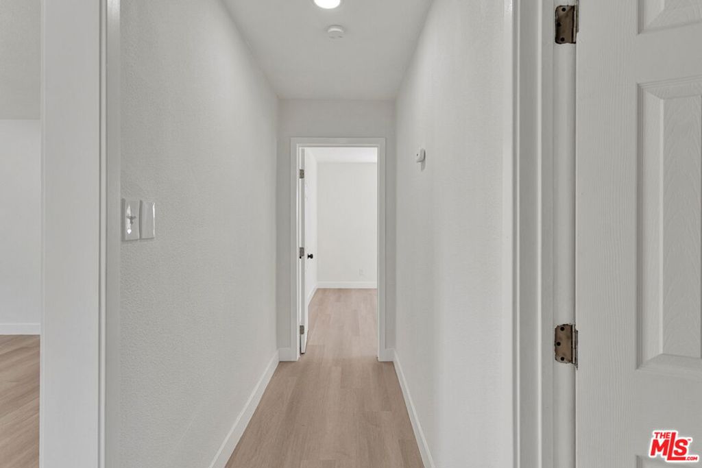 422 W 34th Street Property Photo 16
