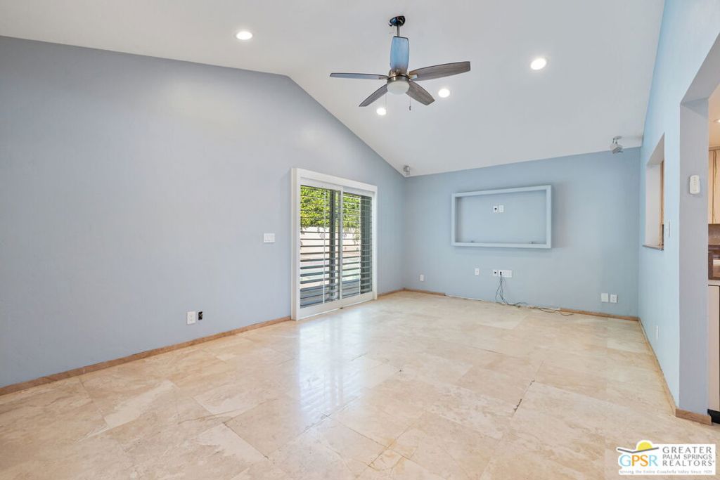 28465 Avenida Condesa Property Photo 15