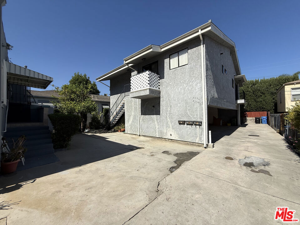 4254 Verdugo Road Property Photo 8