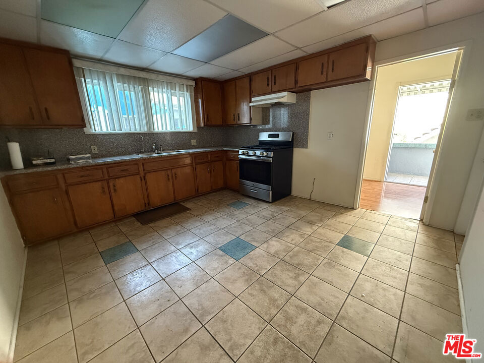 4254 Verdugo Road Property Photo 14