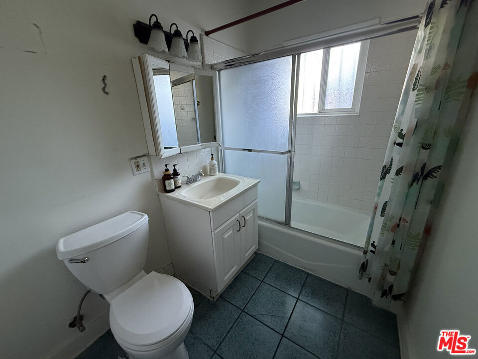 4254 Verdugo Road Property Photo 16