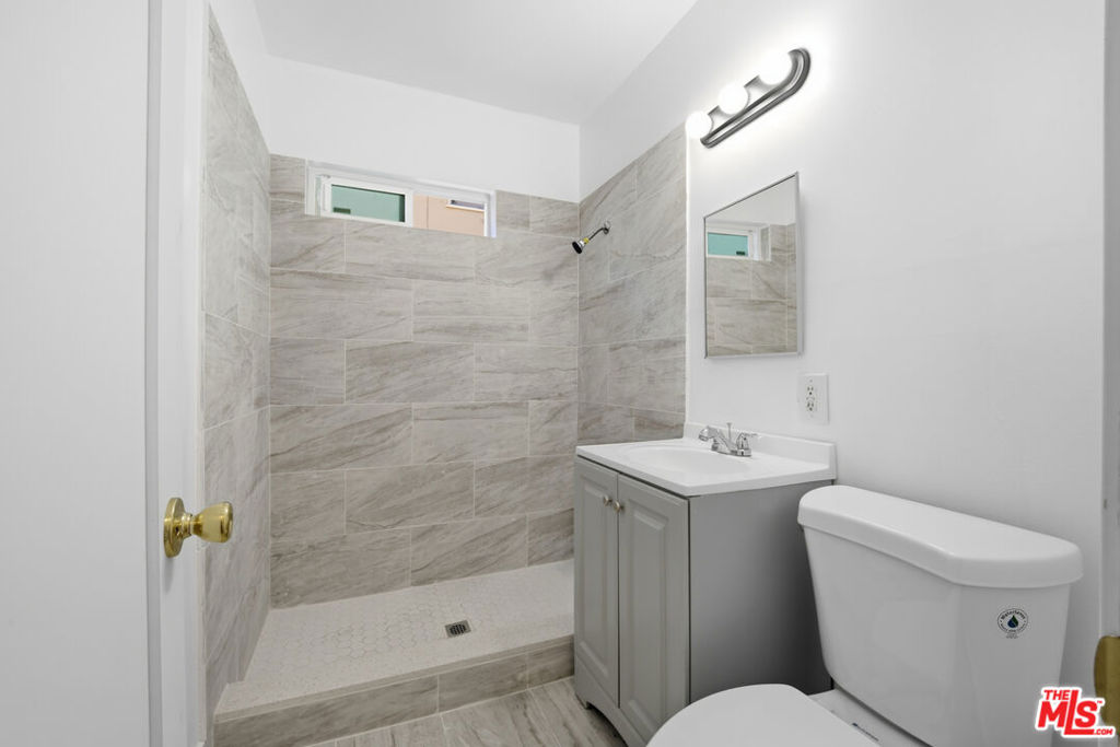 1127 E Garvey Avenue Property Photo 14