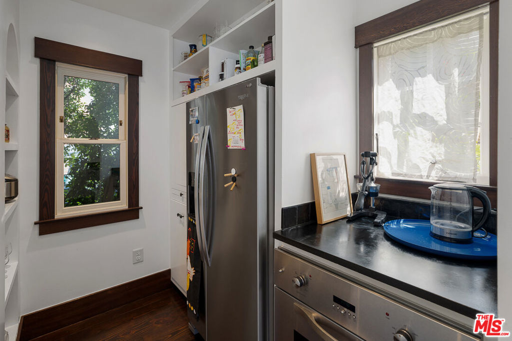 1633 Lemoyne Street Property Photo 18
