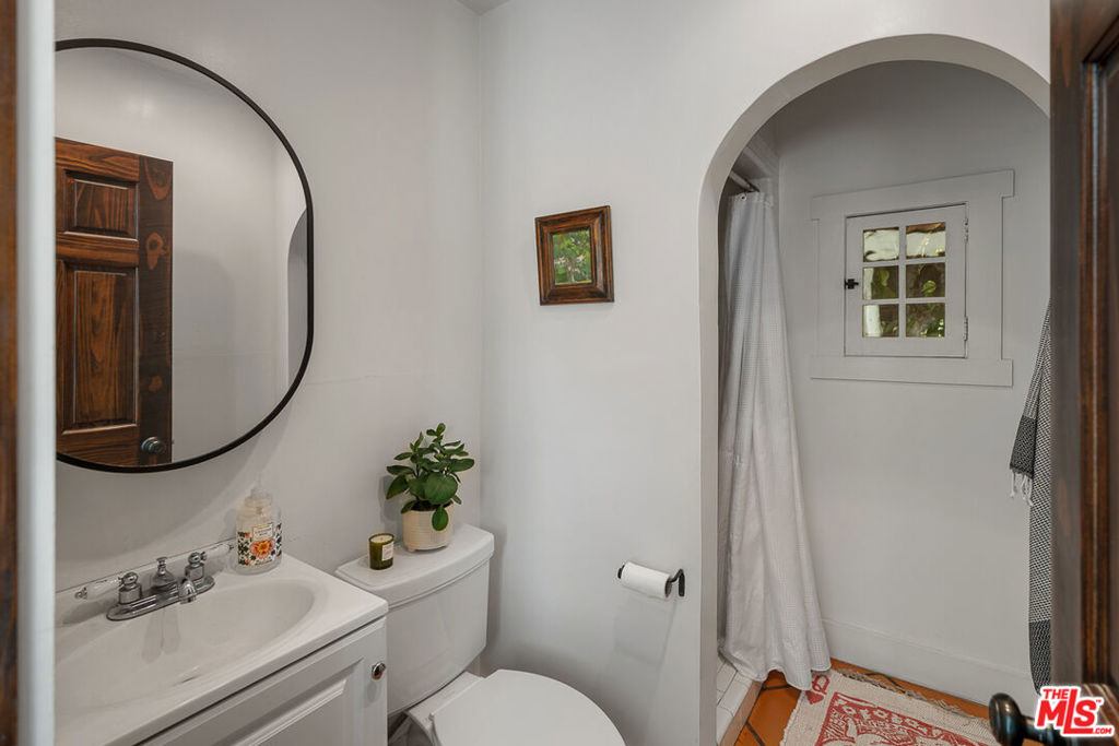 1633 Lemoyne Street Property Photo 45
