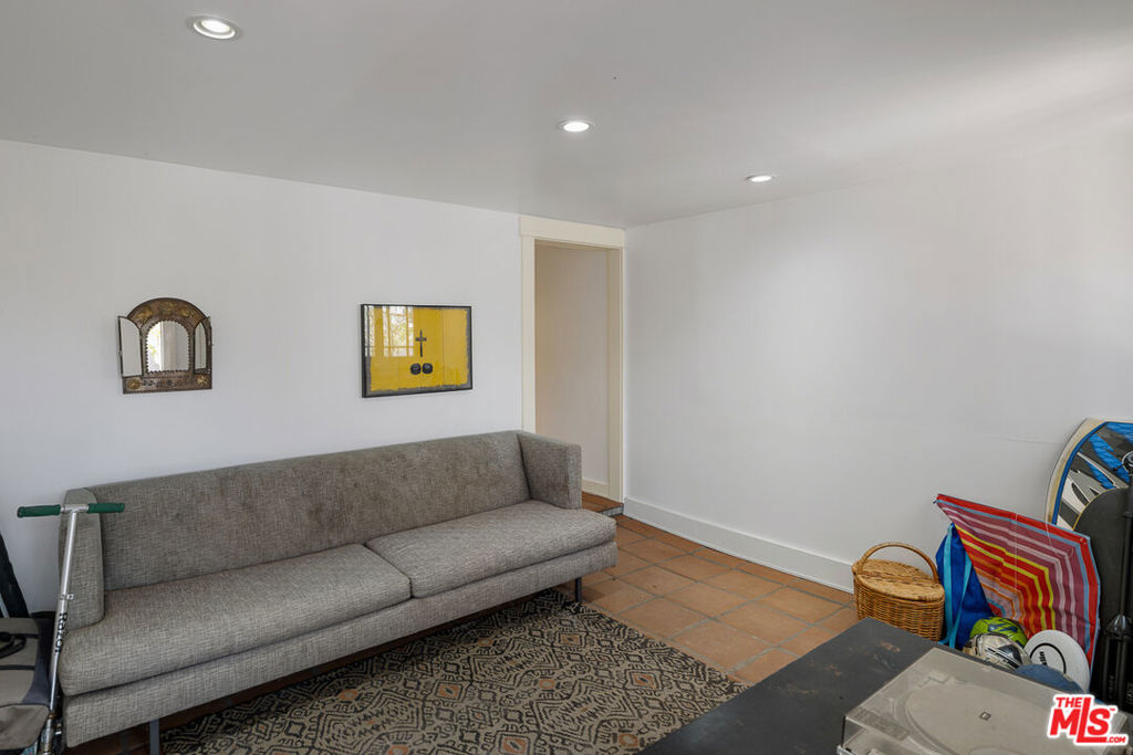 1633 Lemoyne Street Property Photo 55