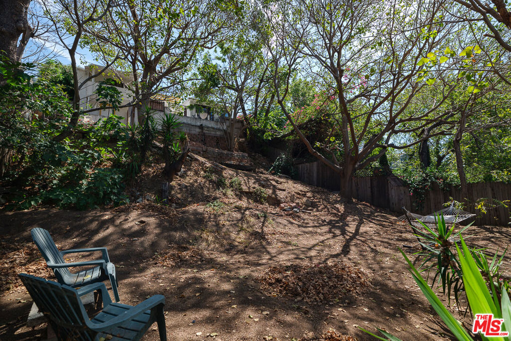 1633 Lemoyne Street Property Photo 60