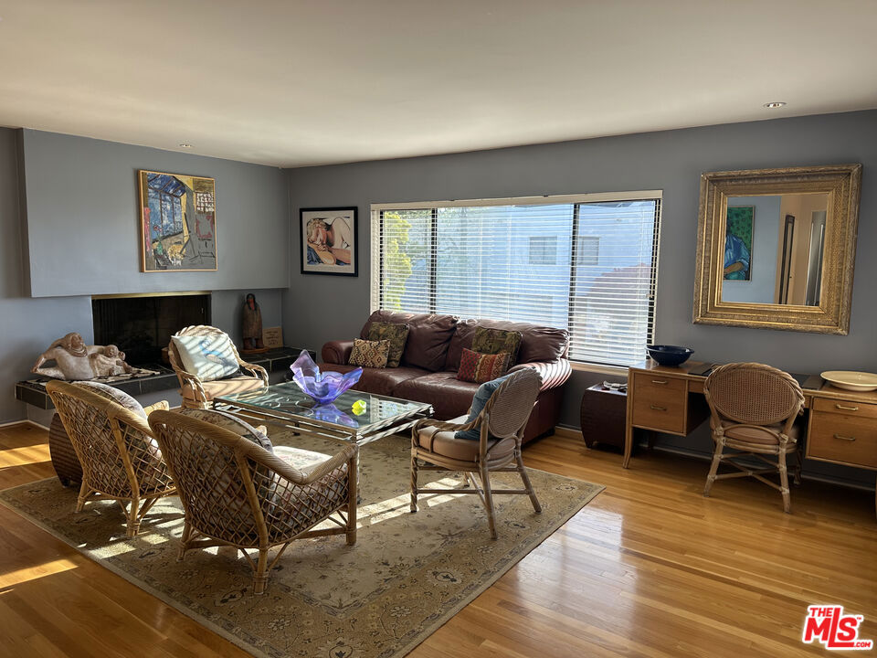 2027 Westridge Road Property Photo 10