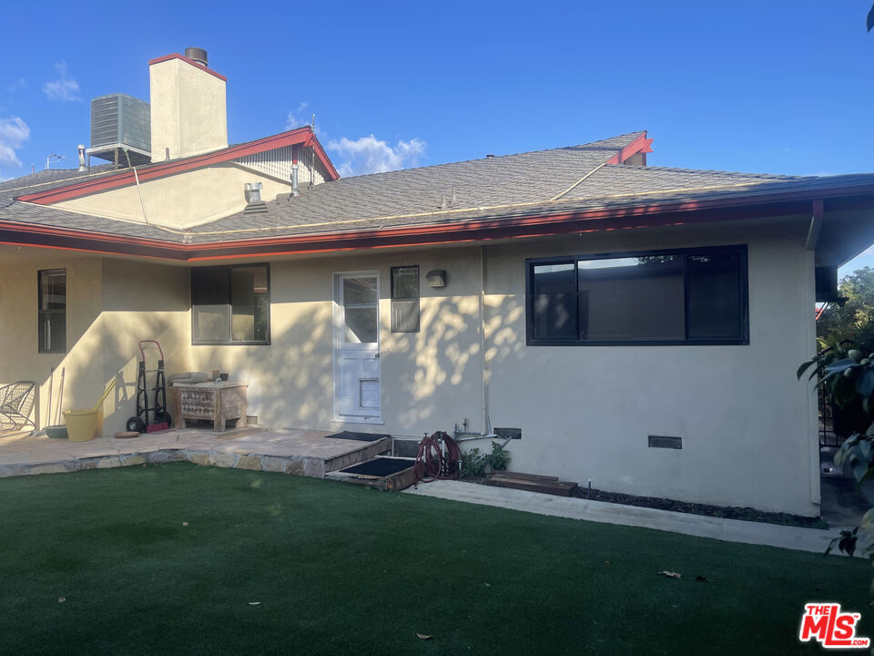 2027 Westridge Road Property Photo 31