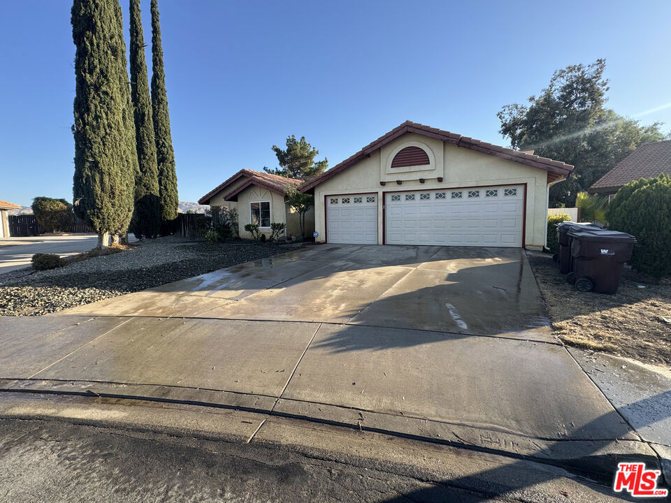 26224 Huxley Drive Property Photo 1