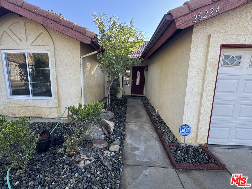 26224 Huxley Drive Property Photo 2