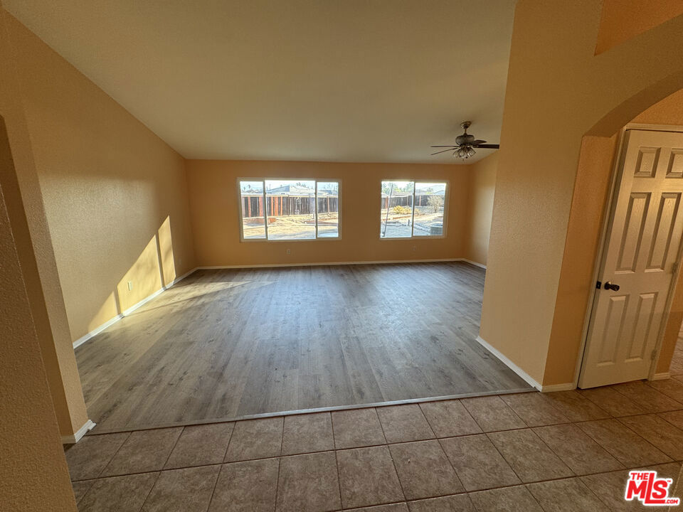 26224 Huxley Drive Property Photo 3