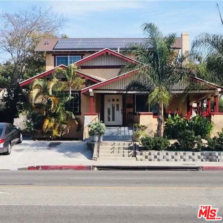 2956 S Normandie Avenue Property Photo 1