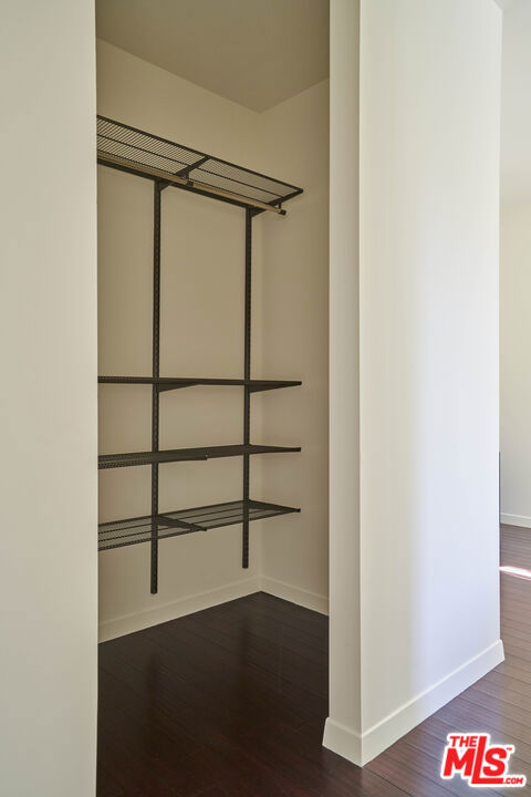 304 N Mountain View Avenue Property Photo 16