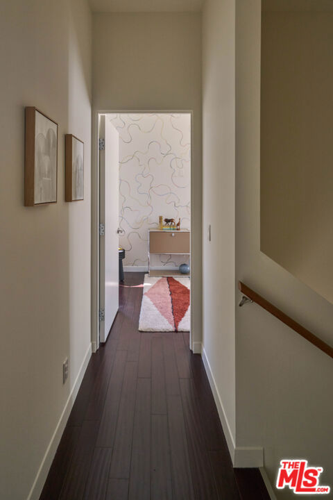 304 N Mountain View Avenue Property Photo 17