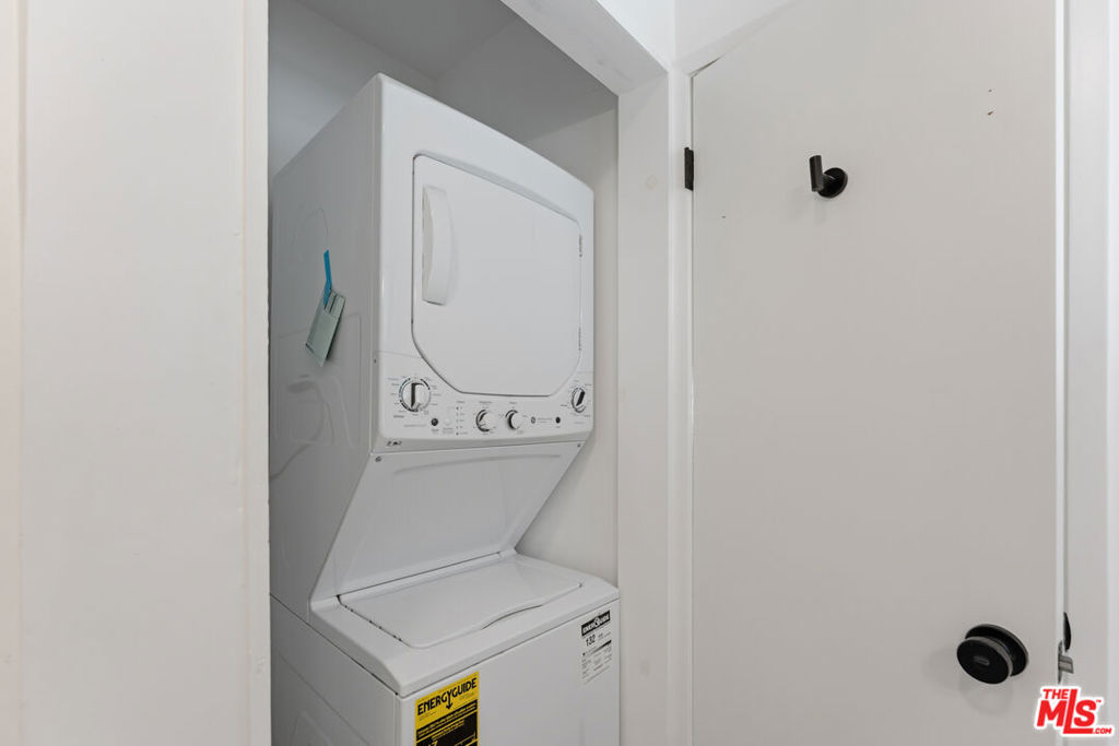 5810 San Vicente Boulevard Property Photo 24