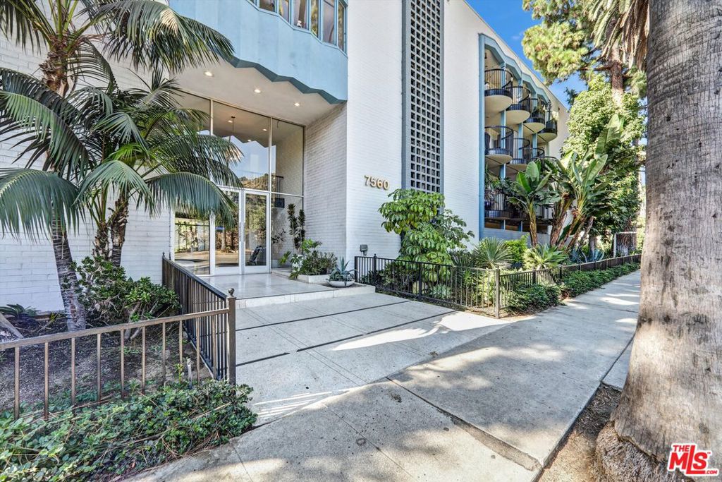 7560 Hollywood Boulevard 303 Property Photo 2
