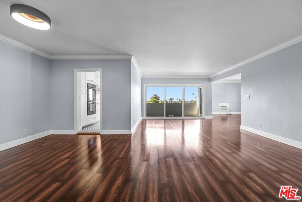 7560 Hollywood Boulevard 303 Property Photo 9