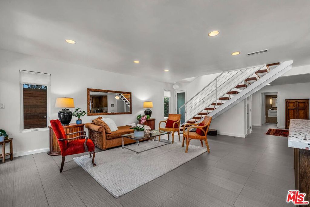 34 Anchorage Street Property Photo 11