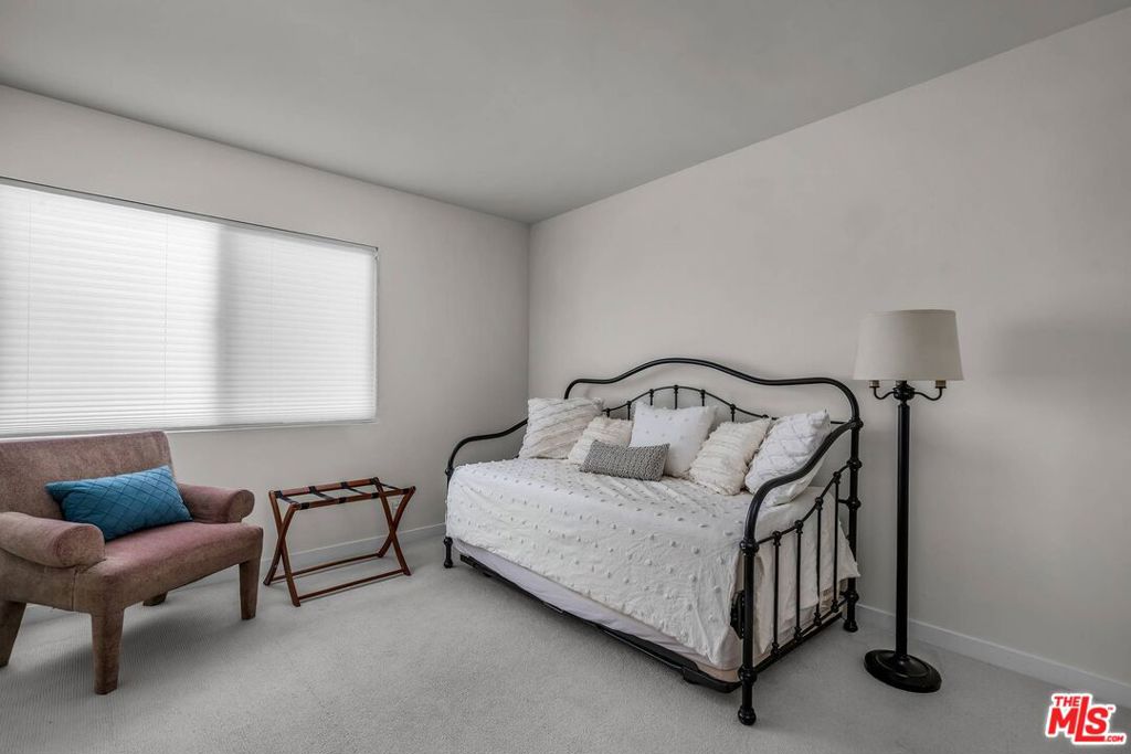 34 Anchorage Street Property Photo 31
