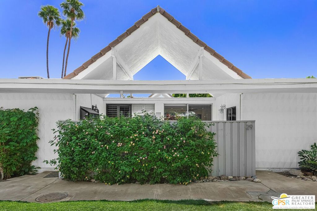 42379 Rancho Las Palmas Drive 29 Property Photo 1