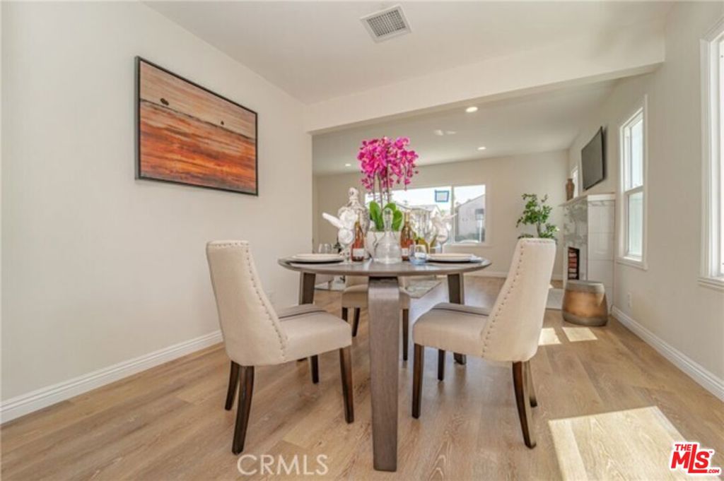 7317 Tujunga Avenue Property Photo 7