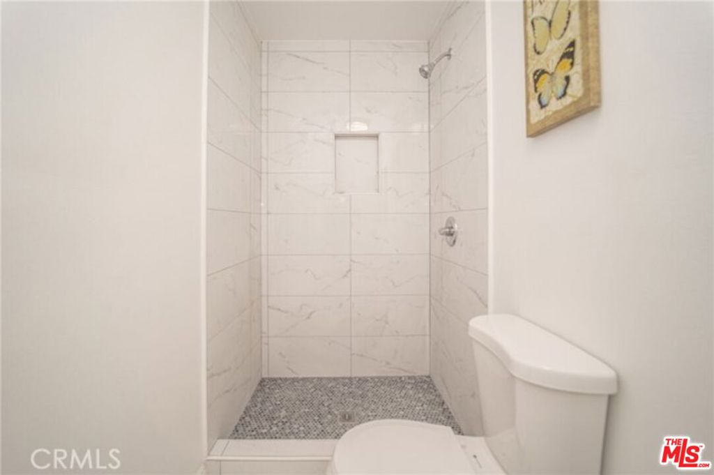 7317 Tujunga Avenue Property Photo 14