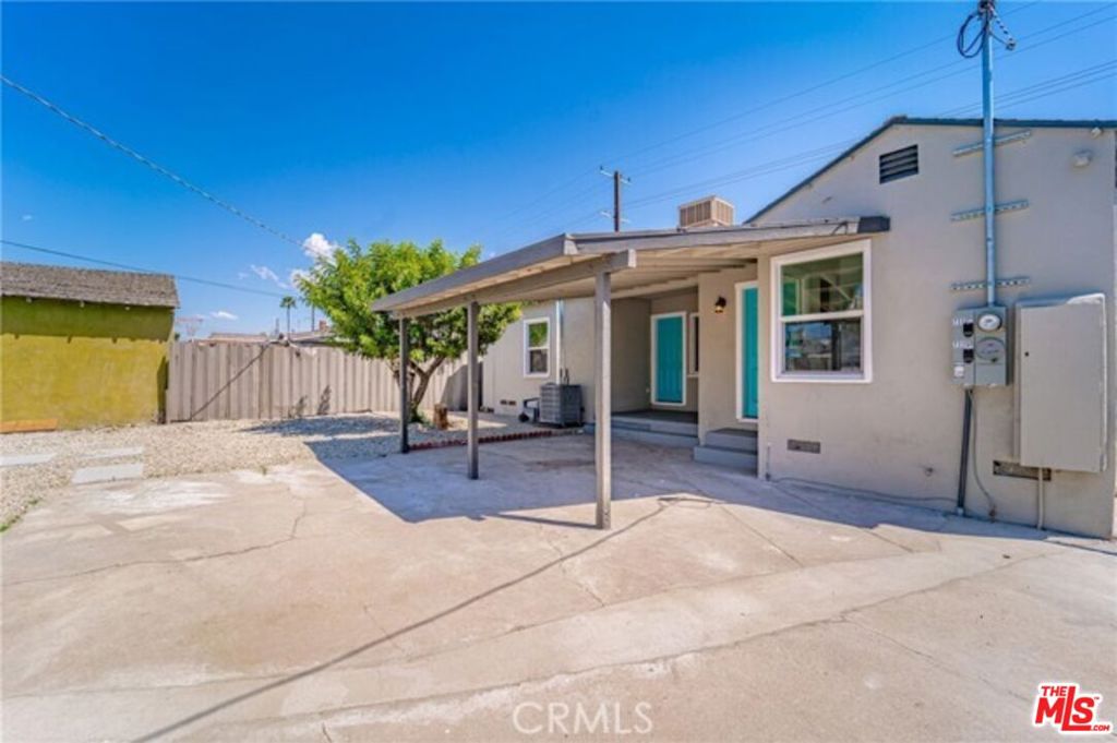 7317 Tujunga Avenue Property Photo 17