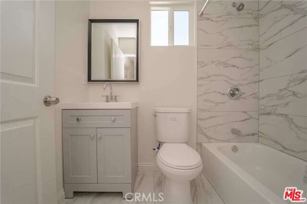 7317 Tujunga Avenue Property Photo 21