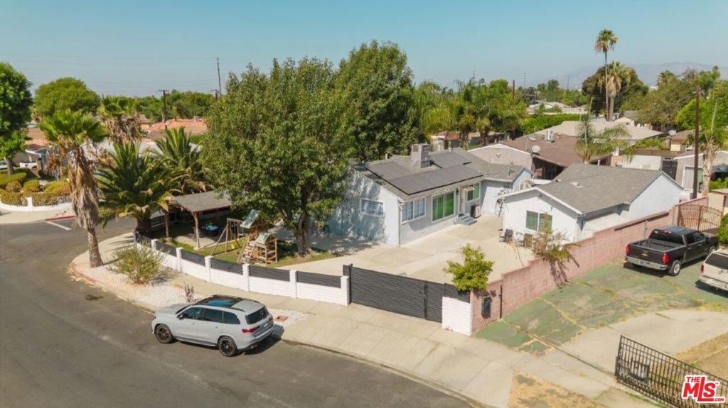 9620 Woodale Avenue Property Photo 1