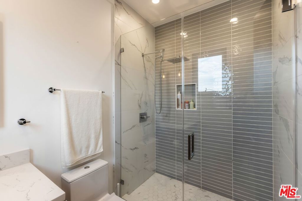 18938 Wells Drive Property Photo 47