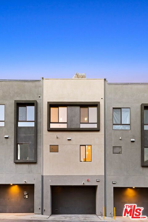1544 Chia Way Property Photo 44